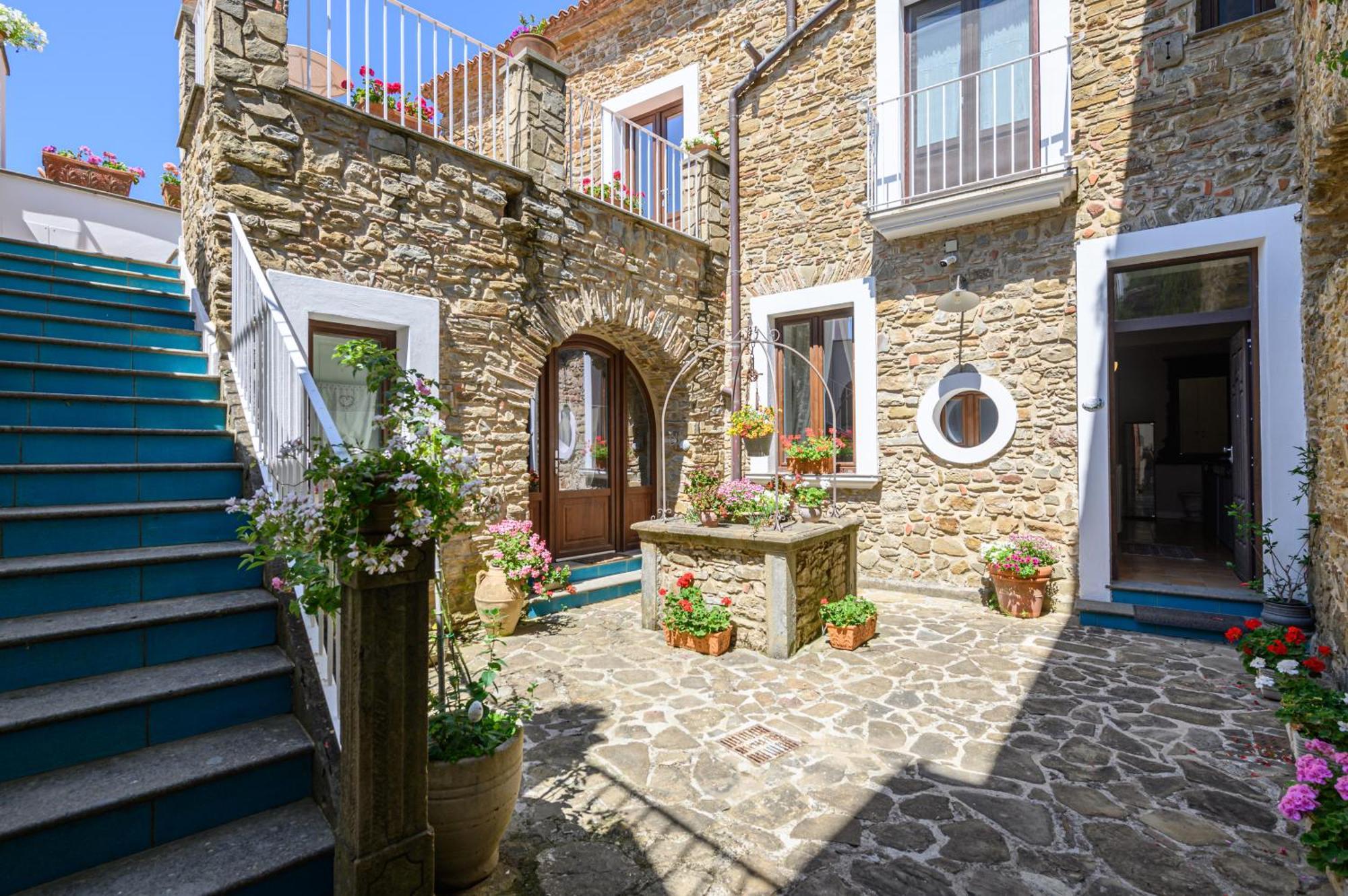 Palazzo Gargano Hotel Prignano Cilento Exterior photo